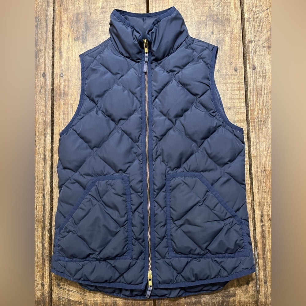 💙 J. Crew Navy Blue Puffer Vest | Women’s Size XS | Great Condition!